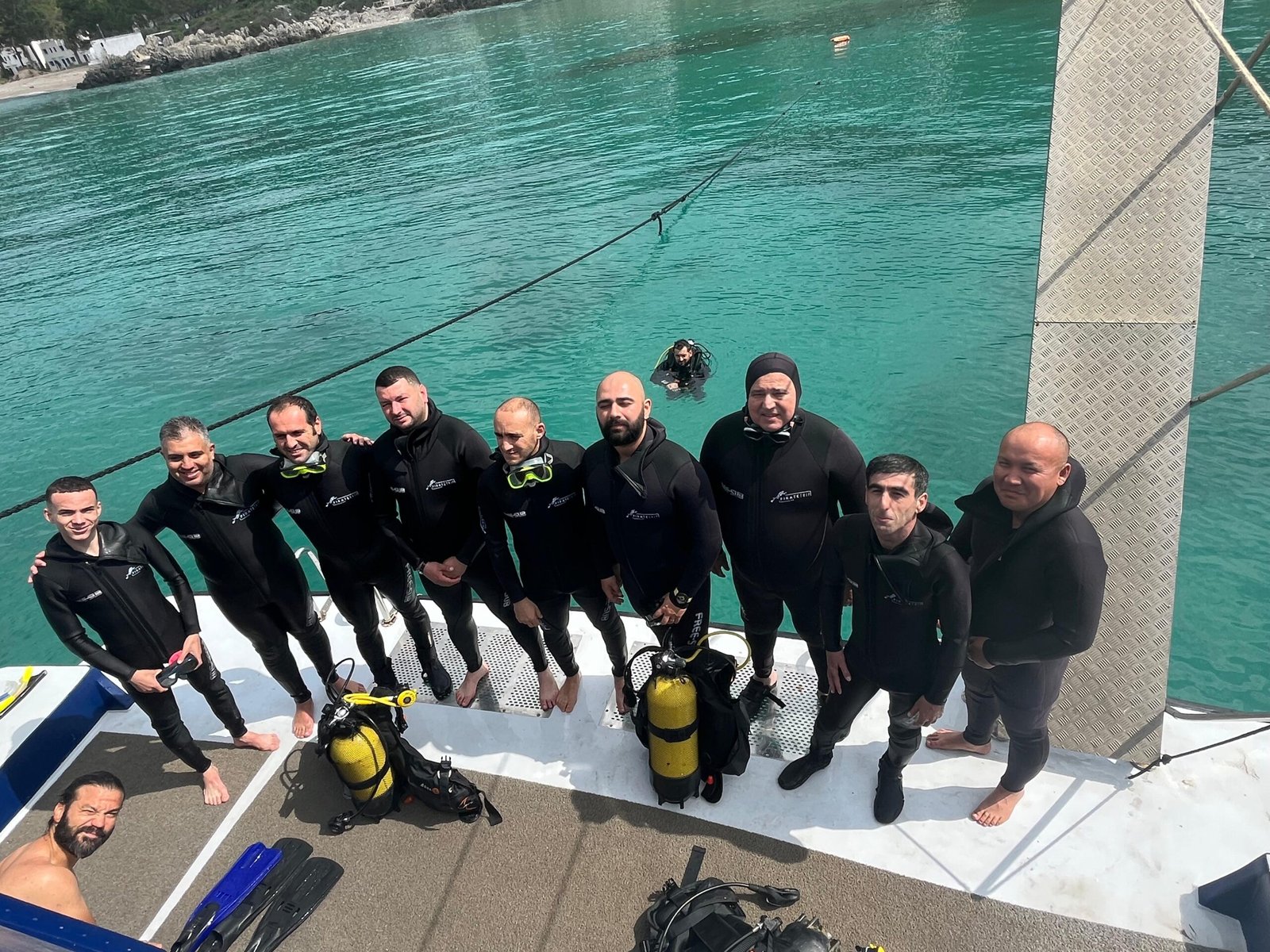 Divers